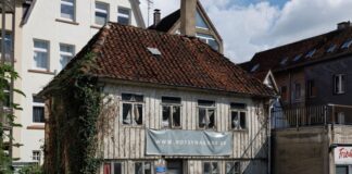 Für die Hofsynagoge in Detmold bekommt der Besitzer keine Abrissgenehmigung: Das Urteil des nordrhein-westfälischen Oberverwaltungsgerichts ist rechtskräftig. (Archivbild)