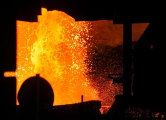 Thyssenkrupp will laut einem Medienbericht schnell Sozialplan-Verhandlungen für den geplanten Stellenabbau.