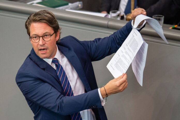 Ex-Verkehrsminister Scheuer Ex-Verkehrsminister Andreas Scheuer soll in einen Untersuchungsausschuss des Landtags kommen. (Archivbild)