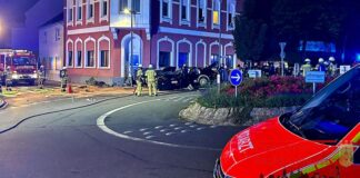 Die beiden verunfallten Autos waren als gestohlen gemeldet.