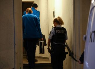 Die verletzte Frau starb kurz darauf im Krankenhaus.