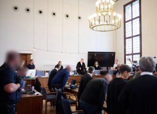 Für den Prozess sind Verhandlungstage bis September angesetzt.