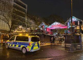 Ein Weihnachtsmarkt in Köln soll als mögliches Anschlagsziel gegolten haben. (Archivbild)