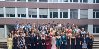 Die Abiturientinnen und Abiturienten des Langenberger Gymnasiums. Foto: privat