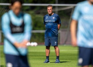 Bochums Trainer Dieter Hecking will vor dem Start der neuen Zweitliga-Saison keine Prognose abgeben. 