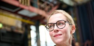 Gilt als Rockstar unter den Opernregisseurinnen und will ab 2027 die Ruhrtriennale weiter öffnen: Lydia Steier.