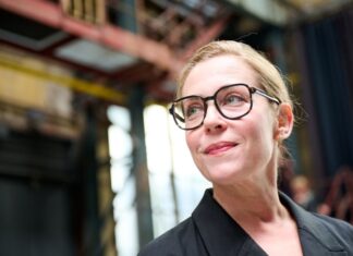 Gilt als Rockstar unter den Opernregisseurinnen und will ab 2027 die Ruhrtriennale weiter öffnen: Lydia Steier.