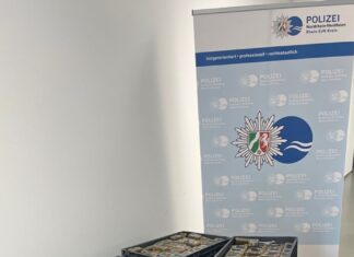 Die Polizei im Rhein-Erft-Kreis hat mehr als 500 Kilogramm Haschisch sichergestellt und einen 26-jährigen mutmaßlichen Drogenschmuggler festgenommen. 