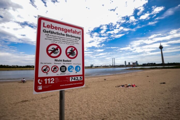 Badeunfällen in Nordrhein-Westfalen Immer wieder kommt es zu tödlichen Badeunfällen am Rhein. (Symbolbild)