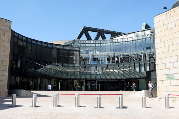 Landtag NRW Der NRW-Landtag will sich mit einer verschärften Haus- und Geschäftsordnung vor Verfassungsfeinden schützen. (Archivbild)