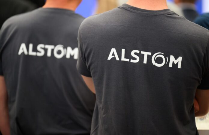 Der Bahntechnikkonzern Alstom will seinen Standort im Siegerland umbauen, um dort wieder Geld zu verdienen. Bis zu 130 Stellen sollen wegfallen. (Archivbild)