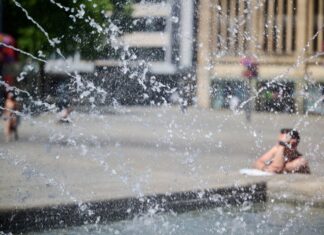 Ohne Wasser zum Abkühlen geht es vielerorts kaum.