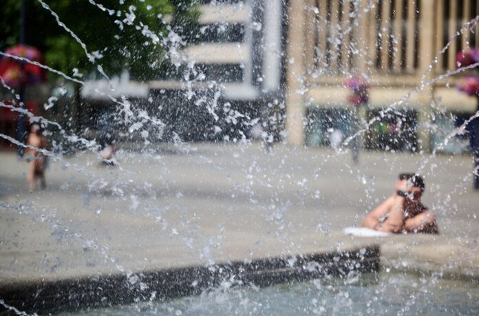 Ohne Wasser zum Abkühlen geht es vielerorts kaum.