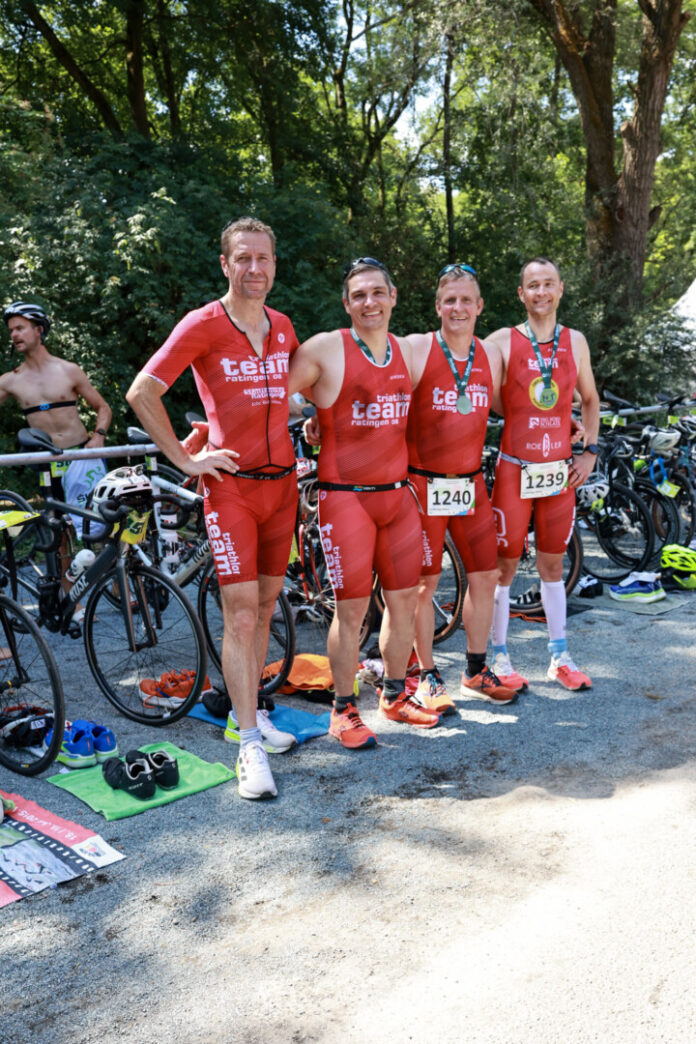 Ratingens Triathleten blieben trotz der hochsommerlichen Temperaturen cool. Foto: TTR08