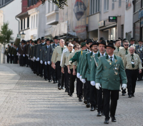 Die Schützen sind Bereit, Auf dem Weg zum Schützenbiwak Bild: Alexander Heinz