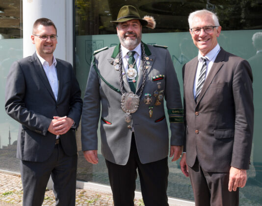 Die Schützen sind Bereit, Auf dem Weg zum Schützenbiwak Bild: Alexander Heinz