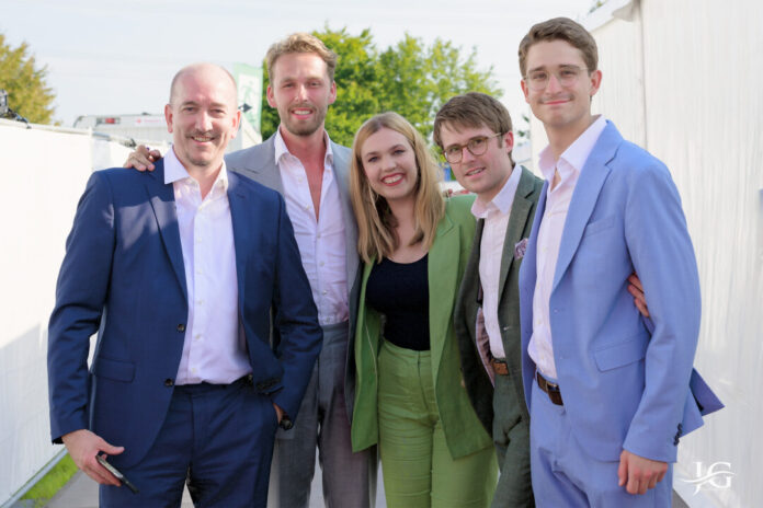 Chris Hopkins meets The Young Lions. Fotorechte: Chris Hopkins/Foto: John Grant