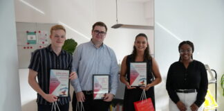Haben gewonnen: Anton Paul, Simon Mehrholz, Laura Tahiri und Ruvarashi Mgrerzi. Foto: Sparkasse HRV