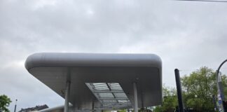 Düsseldorfer Platz wenn es friedlich zugeht, Bild: Alexander Heinz