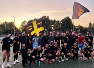 Die Freude bei den "Bomberos" ist groß. Foto: TuS 08 Lintorf