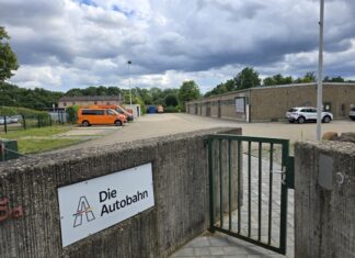 Über 40 Mitarbeiter kümmern sich um fast 90 Kilometer Autobahn rund um Ratingen. Foto: Heinz
