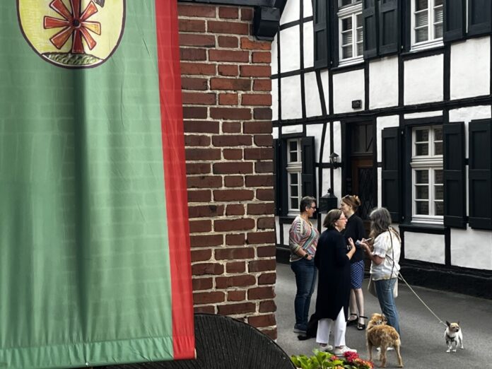 In den Gassen Lintorfs wird Geschichte spürbar. Bild: Lintorfer Heimatverein/Kellersmann