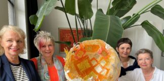 Die Macherinnen des Kunst- und Kulturfestivals "LUFT:SCHWUNG (v. l.): Maria Schwanitz-Fröhlich, Dagmar Grotendorst, Susann Bürger und Angelika Blie. Foto: Kreisstadt Mettmann