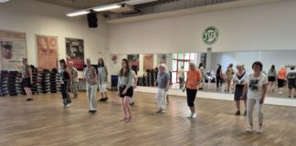 Beim Sommerfest wurde unter anderem getanzt. Foto: TuS 08 Lintorf
