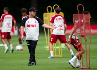 Lukas Kwasniok leitete seine erste Einheit als Trainer beim 1. FC Köln.