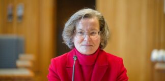 Ministerin Ina Scharrenbach (CDU) im Untersuchungsausschuss zur Hochwasserkatastrophe (Archivfoto)