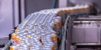 Dosenbier wird wieder häufiger gekauft. (Archivbild)
