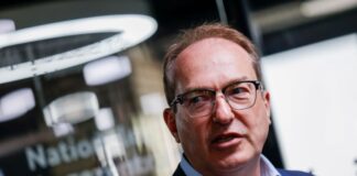 Das BSI soll laut Dobrindt mit mehr Geld ausgestattet werden, um die Cyber-Sicherheit zu stärken.