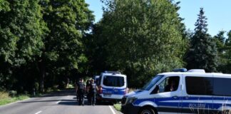 Rund 900 Polizisten durchsuchten in den drei Ländern über 30 Gebäude.