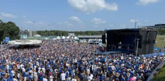 Gewaltiger Fan-Zuspruch am «Schalke-Tach»