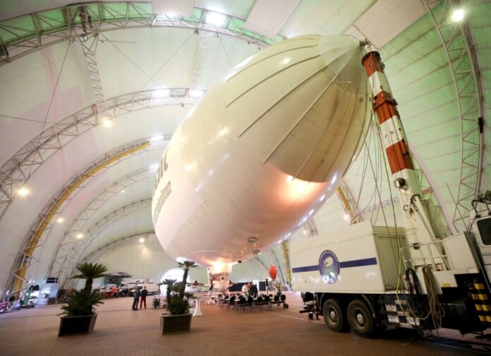 Der Luftschiffhangar in Essen-Mülheim ist in diesem Jahr die Kulisse für das Sommerkonzert der Landesregierung. (Archivbild)