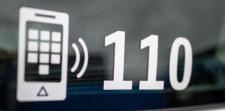 Eine vorübergehende Störung der 110 in NRW ist behoben worden (Symbolbild)