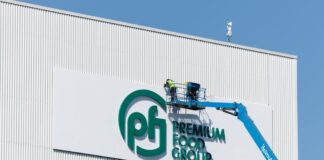 Trotz einer Untersagung durch das Kartellamt will Deutschlands größter Fleischkonzern Premium Food Group weiterhin die deutschen Vion-Schlachthöfe kaufen. (Archivbild)