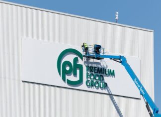 Trotz einer Untersagung durch das Kartellamt will Deutschlands größter Fleischkonzern Premium Food Group weiterhin die deutschen Vion-Schlachthöfe kaufen. (Archivbild)