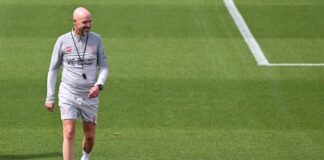 Mit Christian Kofane erhält Bayer-Trainer Erik ten Hag einen weiteren talentierten Nachwuchsspieler.