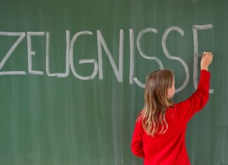 Schlechte Noten sind kein Weltuntergang, sagen Beratungsstellen und mahnen zu Gelassenheit. (Symbolfoto)