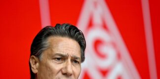 Konzernbetriebsrats-Chef Tekin Nasikkol fordert von Thyssenkrupp, beim Konzernumbau sozial verantwortungsvoll zu handeln. (Archivbild) 
