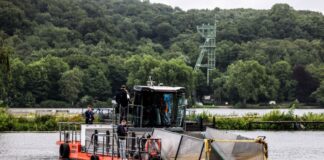 Ein neues Mähboot gegen die schnell wachsende Pflanze Elodea ist jetzt im Einsatz