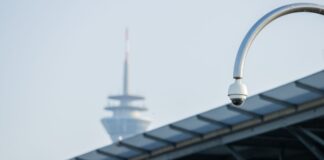 Der Angeklagte sitzt seit Januar 2025 in U-Haft. (Symbilbild) 