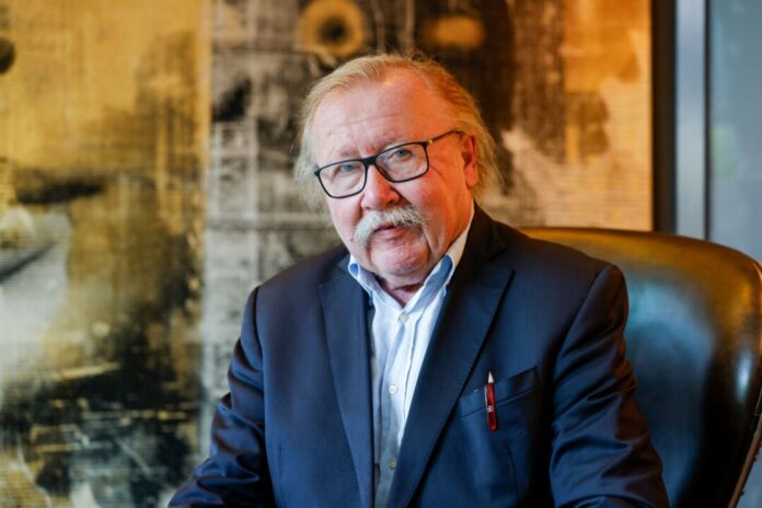 Peter Sloterdijk Peter Sloterdijk sieht US-Präsident Donald Trump als König und Hofnarr zugleich. (Archivbild)