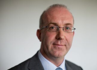 Der Düsseldorfer Politikwissenschaftler Stefan Marschall sieht die Kommunalwahlen in NRW in Teilen als eine erste Bilanz zur Performance der neuen schwarz-roten Bundesregierung. (Archivfoto)