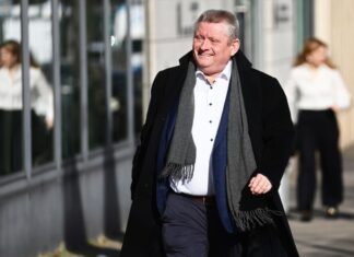 «Die Anfrage des Deutschen Roten Kreuzes, ob ich für eine Kandidatur als Präsident zur Verfügung stehe, betrachte ich als eine große Ehre», wurde Gröhe zitiert. (Archivbild)