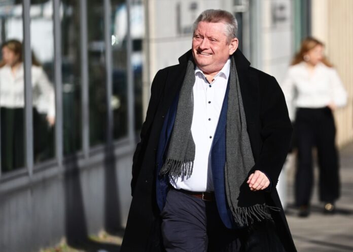 «Die Anfrage des Deutschen Roten Kreuzes, ob ich für eine Kandidatur als Präsident zur Verfügung stehe, betrachte ich als eine große Ehre», wurde Gröhe zitiert. (Archivbild)