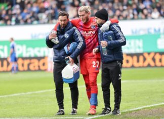 Am 30. März hatte Loris Karius wegen einer Wadenverletzung vom Platz gemusst - nun gab er dreieinhalb Monate später sein Comeback beim 0:0 in einem Test gegen Enschede.