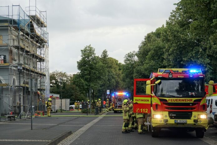 Ratingens Feuerwehr im Einsatz am Ostbahnhof. Foto: FW Ratingen