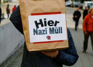 Stark steigende Gewalt- und Propaganda-Delikte aus der rechtsextremistischen Jugendszene alarmieren Innenminister und Opposition in Nordrhein-Westfalen. (Symbolbild)